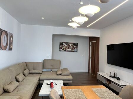Apartament 2+1 me qera tek Mine Peza