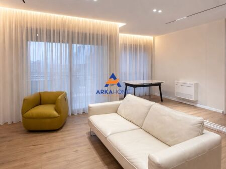 SHITET APARTAMENT 1+1+BALLKON " PAZAR I RI " 250.000 EURO
