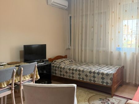 Studio apartment for rent at Irfan Tomini