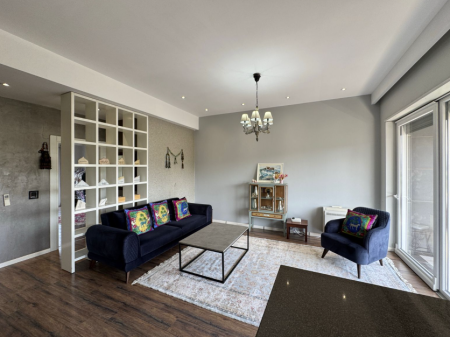  SHITET APARTAMENT LUKSOZ 2+1+2 – PRANË LIQENIT ARTIFICIAL, RR. “SAMI FRASHËRI”