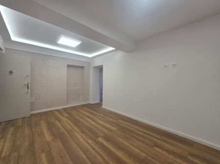 Locale per ufficio in affitto - 800 euro