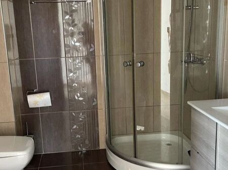 OKAZIONN !!Shitet Apartament 3+1+2, Komuna e Parisit!!!
