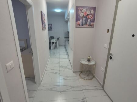 Qera apartament 2+1+2  Fusha e avaicionit tek spari