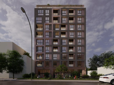  SHITET APARTAMENT 3+1 ME VERANDË – RRUGA E DIBRËS (PRANË MEDRESESË)