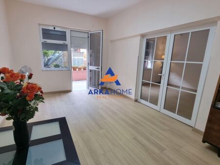 LOCALE COMMERCIALE IN AFFITTO 55M2 "MINE PEZA" 850 EURO