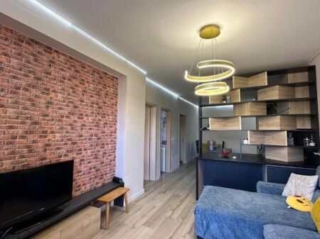 Apartament 2+1 me qeraFresk