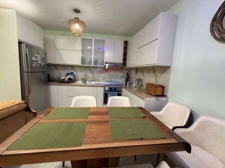 Appartamento 3+1+2 in vendita a Fresk