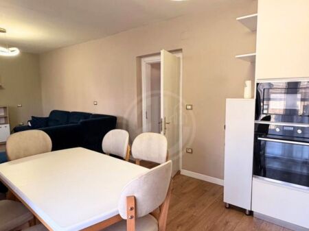 Appartamento 2+1+2 con deposito in vendita – Centro, Durazzo