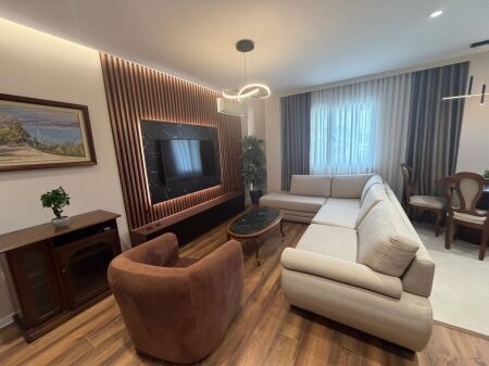  Shitet Super Apartament 2+2+2 Ballkone – Mine Peza
