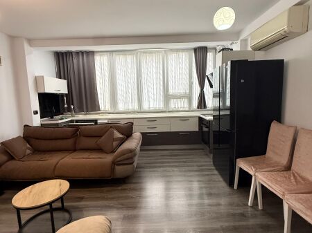 Shitet Apartament 2+1 Ish Fusha e Aviacionit  Kati i 6, me ashensor Sip. 90m2  Çmimi: 195.000€ (i diskutueshem)