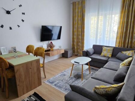 Jepet me qera apartamenti 2+1 tek 21 dhjetori
