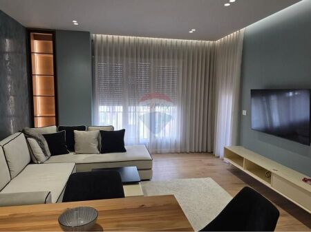 Apartment - For Rent - 4 Deshmoret Street, Tirana