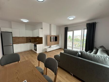 Jepet me Qera Apartament 2+1+2 , Zogu i Zi