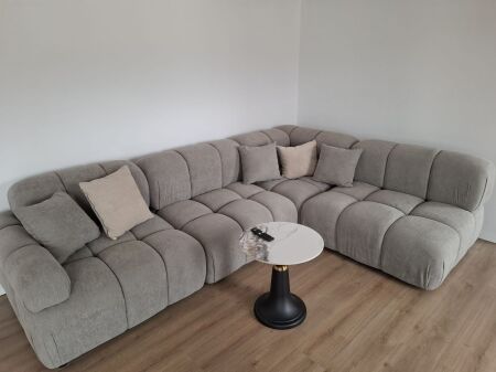  QERA SUPER Apartament 2+1+2 Me Verande Dhe Parking  Prane Shkolles Se Kuqe   Cmimi 1.300 Euro