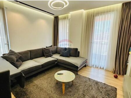 Apartament 1+1 për shitje , te Zogu i Zi 