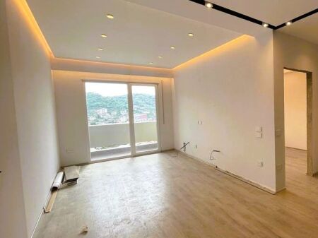 SHITET APARTAMENT 1+1 TE REZIDENCA "TIRANA GOLDEN PARK 3" !!
