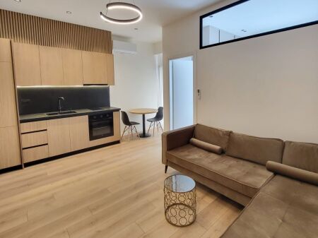  Shitet Apartament 1+1 – Liqeni i Thatë, Tiranë