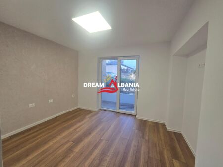 Ufficio in affitto vicino alla Maternità “Koco Gliozheni” al Viale Bajram Curri, Tirana (ID 42611528)