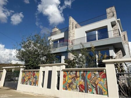 Villa in affitto, Farkë e Vogël
