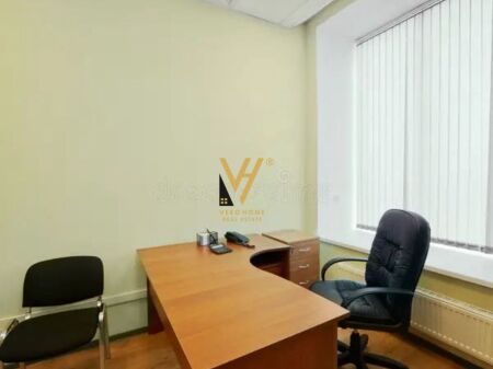 OFFICE 38 M2 FOR RENT AT THE FORMER EXHIBITION 30,000 LEKE