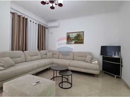 Apartament 2+1 me qera , Albano dhe Romina