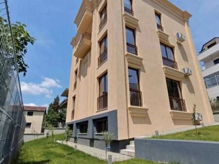 Villa in affitto Via Elbasan !