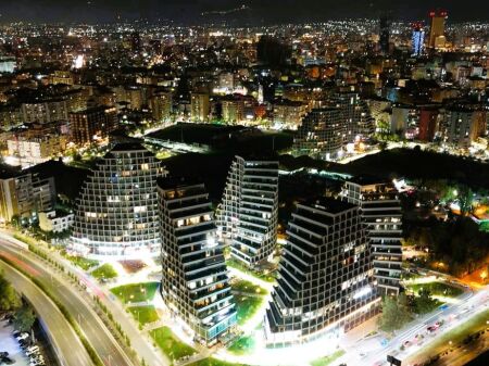 NEGOZIO IN AFFITTO IN LAKE VIEW RESIDENCES