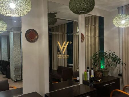 LOCALE PER PARRUCCHIERE IN AFFITTO IN VIA ELBASANI 35.000 LEKE