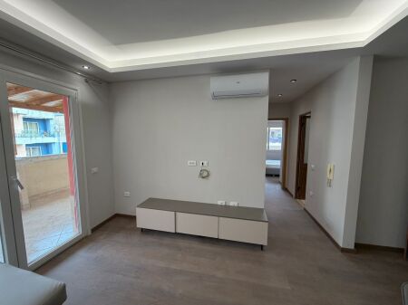Appartamento in affitto 2+1 a Vila L Astir