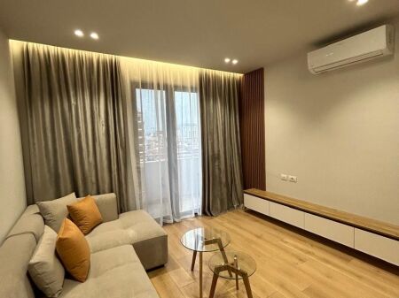 Japim Apartament 2+1+2 me qira te zona e Don Boskos!