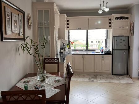 Shitet apartament 2+1+2 ne Astir
