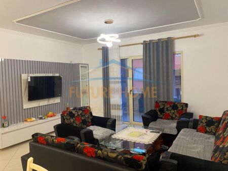 Affitto, Appartamento 1+1, Ospedale "American 3", Tirana.