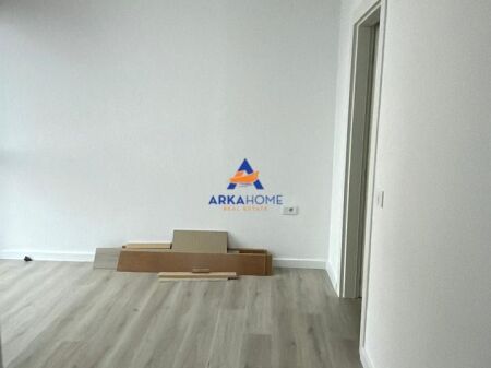 LOCALE UFFICIO IN AFFITTO 62M2 "RRUGA E KAVAJES" 800 EURO NETTI