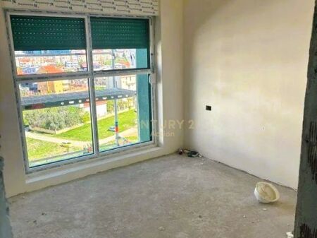 SHITET APARTAMENT 1+1 – KOMPLEKSI KADIU, ALI DEM