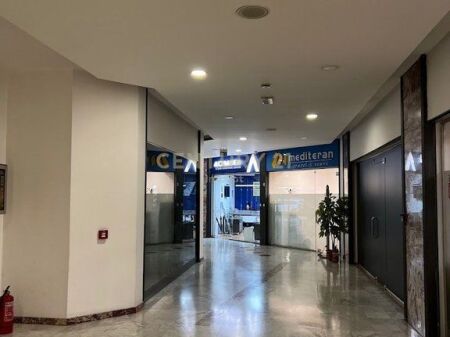 Locale commerciale in affitto presso Torre Drini