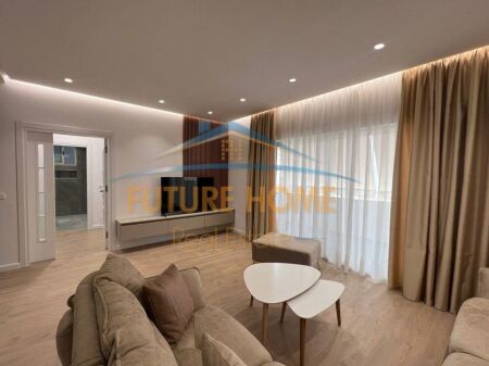 Qira, Apartament 2+1+2, Zogu i Zi