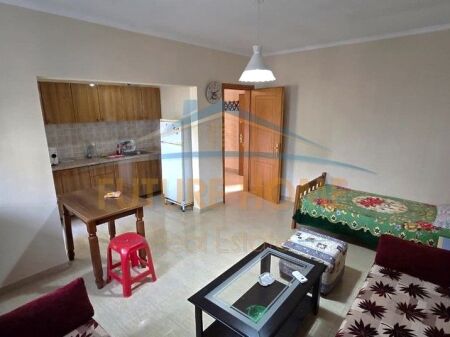 Shitet, Apartament 1+1, Ali Demi, Tiranë.
