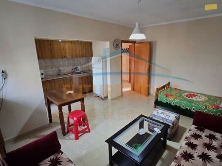 Shitet, Apartament 1+1, Ali Demi, Tiranë.