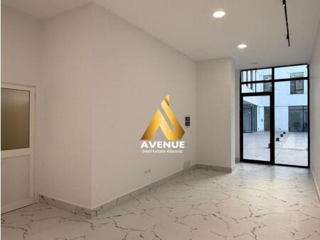 LOCALE COMMERCIALE IN AFFITTO – VIA MINE PEZA, TIRANA (vicino Donika Center)