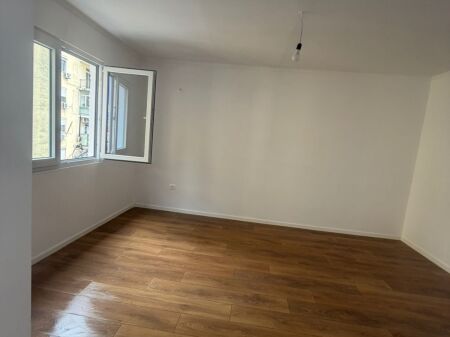Apartment 1+1 for sale, Porcelain