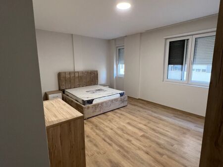  Apartament 2+1 me parkim tek Univers City