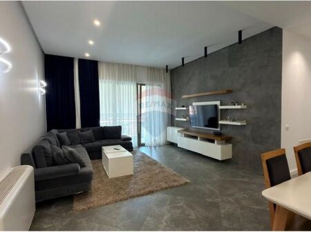 Apartament 2+1 per qira tek Kompleksi Delijorgji!