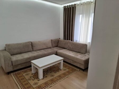 Appartamento In Affitto 1+1 presso la Stazione Ferroviaria (ID B211370) Tirana.