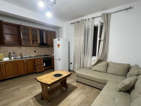 Apartament 2+1 per Qera tek Hotel Meridiani