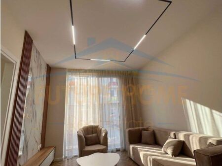 Shitet, Apartament 2+1, Unaza e Re, Tiranë.
