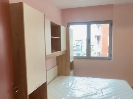 3+1,arredato per la prima volta,Strada di Durazzo,1400 euro
