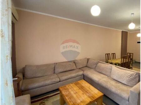 Apartament - Për Qira 1+1 ME QIRA
