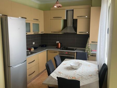 Affittasi appartamento 3+1 ad Astir (vicino Alpha Bank)
