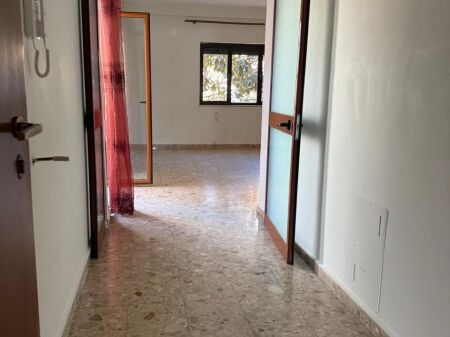 Apartament 2+1 per shitje tek Xhamlliku