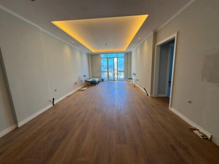 For sale, Apartment 2+1+2, Sports Palace, Elbasan. Empire67192